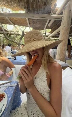 Klarahellqvistt OnlyFans Leaked Free Thumbnail Picture - #2xSczTdCft