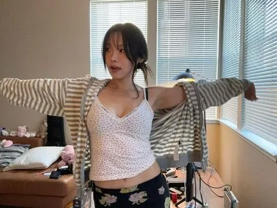 Kong OnlyFans Leaked Free Thumbnail Picture - #uewk0v0Twd