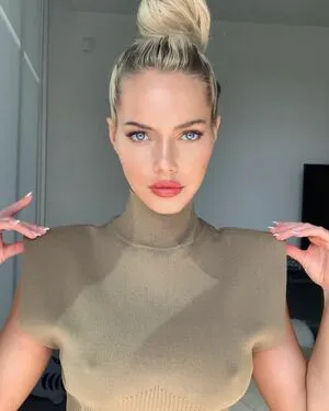 Kourtney Kellar Thumbnail Picture
