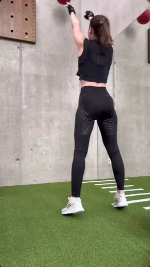Kristina Inhof Thumbnail Picture