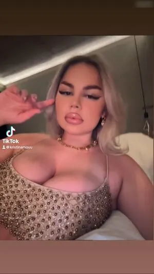 Kristinamouu Thumbnail Picture