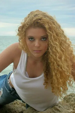 Kristy Lindsey Landers Thumbnail Picture