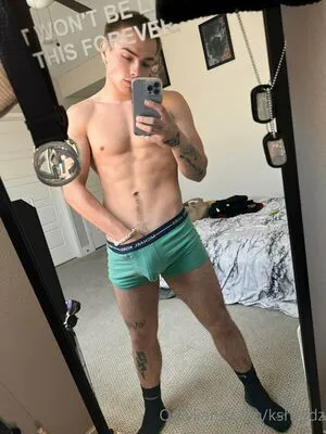 Kshredz OnlyFans Leaked Free Thumbnail Picture - #uUt4AeVgV1