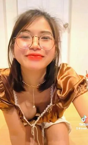 Kwan.lc Profile Thumbnail