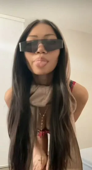 Kylaheartsyou Thumbnail Picture