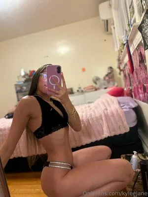 Kyleejane OnlyFans Leaked Free Thumbnail Picture - #ARDMDxQWRd