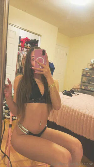 Kyleejane OnlyFans Leaked Free Thumbnail Picture - #AwH8h1TH1h