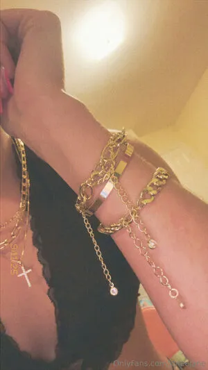 Kyleejane Thumbnail Picture