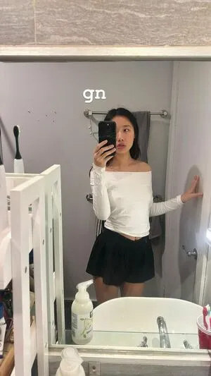 Kylie Cheung Thumbnail Picture