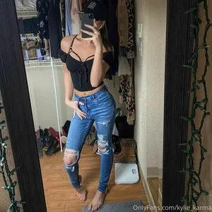 Kylie OnlyFans Leaked Free Thumbnail Picture - #vLOF3ByEE2
