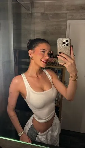 La Elui OnlyFans Leaked Free Thumbnail Picture - #NtyBLcIhb4