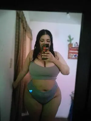 Lacurvyna Thumbnail Picture