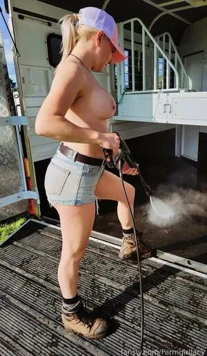 Lacy Larson OnlyFans Leaked Free Thumbnail Picture - #CXmMIJH09W