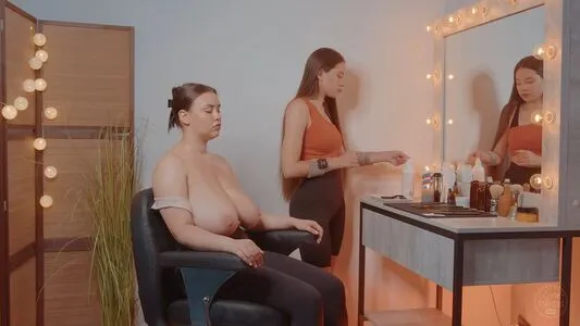Lady Barbers Asmr Thumbnail Picture