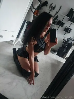 Lady Denight Thumbnail Picture
