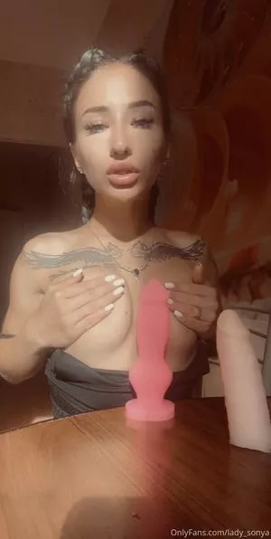 lady_sonya OnlyFans Leaked Free Thumbnail Picture - #PCxWwtQ7vw