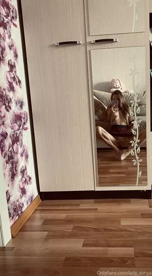 lady_sonya OnlyFans Leaked Free Thumbnail Picture - #sISNErjIIY