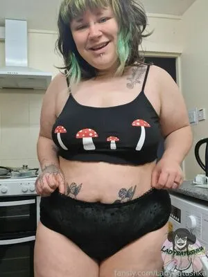 Ladybatushka OnlyFans Leaked Free Thumbnail Picture - #7OVcell2Os