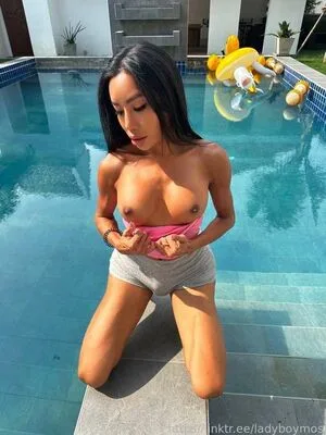 Ladyboymos OnlyFans Leaked Free Thumbnail Picture - #ATJf5U2VFD