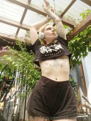 Ladyelvendoll Thumbnail Picture