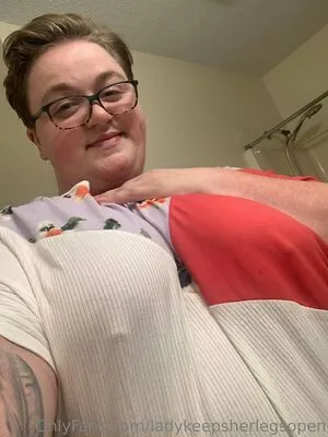 Ladykeepsherlegsopen Thumbnail Picture