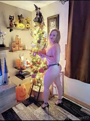 Ladyredbusch77 OnlyFans Leaked Free Thumbnail Picture - #4EGc84L1so
