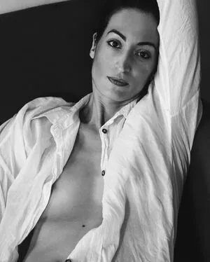 Laetitia Eido Thumbnail Picture