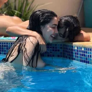 Laina Mercces Thumbnail Picture