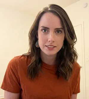 Laina Morris Thumbnail Picture