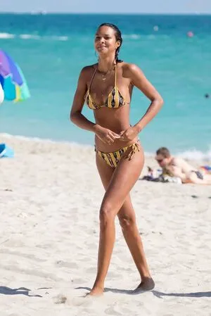 Lais Ribeiro OnlyFans Leaked Free Thumbnail Picture - #5OLFaDCIAw