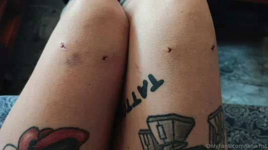 Lana Fist Thumbnail Picture
