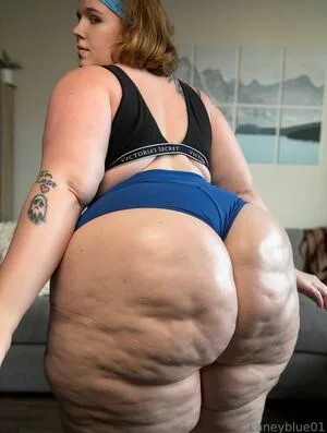 Laneyblue01 OnlyFans Leaked Free Thumbnail Picture - #PAM9QTFPrK