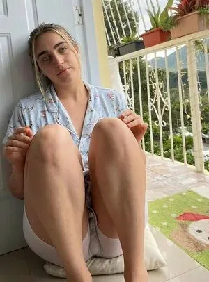 Laramonroe18 OnlyFans Leaked Free Thumbnail Picture - #vUD3M1ISHf
