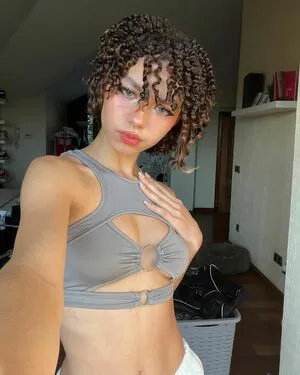 Larissa Kimberly OnlyFans Leaked Free Thumbnail Picture - #lMbogMibSy