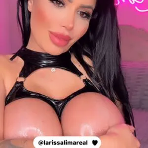 Larissa Lima Thumbnail Picture