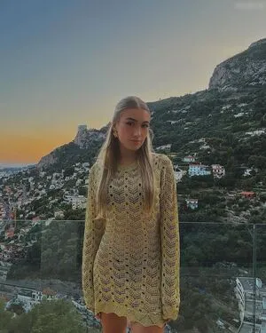 Larissa Oberste OnlyFans Leaked Free Thumbnail Picture - #3Ouk5D6mJs
