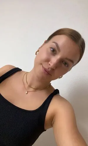 Laura Maier OnlyFans Leaked Free Thumbnail Picture - #3ATqJsPki2