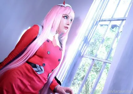 Laura Maya Profile Thumbnail