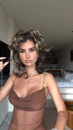 Laura Schultz OnlyFans Leaked Free Thumbnail Picture - #SthFLiiDXP