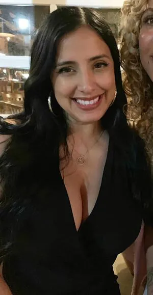 Laura Stylez Thumbnail Picture