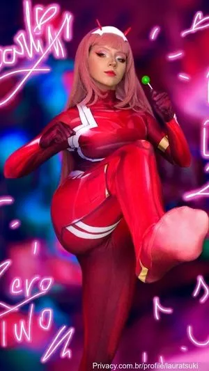 Laura Tsuki Profile Thumbnail