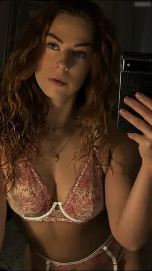 Laura W Thumbnail Picture