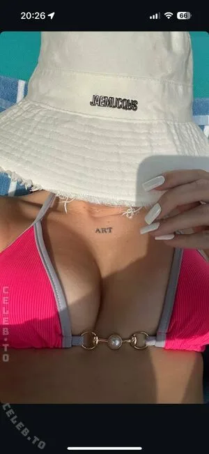 Lauraaasmk OnlyFans Leaked Free Thumbnail Picture - #Rtu12ltsvg