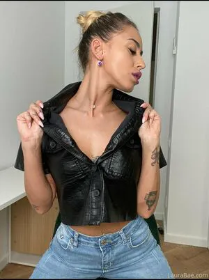 Laurabae OnlyFans Leaked Free Thumbnail Picture - #7bCH43pI6a