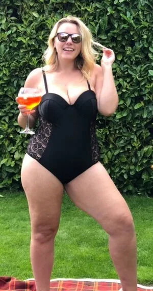 Lauracurvemodel OnlyFans Leaked Free Thumbnail Picture - #YD6C6aPTD8
