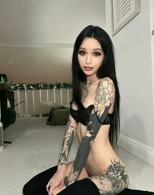 Lauraplaying Thumbnail Picture