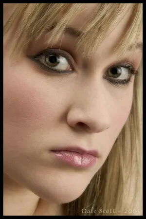Lauren O Neil Thumbnail Picture
