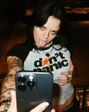 Lauren Sanderson Thumbnail Picture