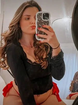 Layashleyx Thumbnail Picture