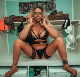 Laycee Thumbnail Picture